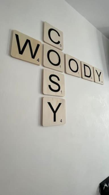 Woody Entre Et Paris * Lagny